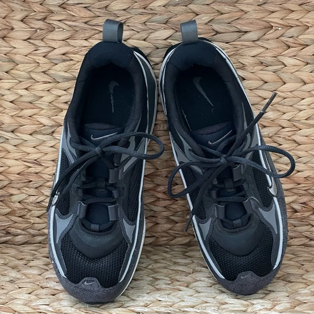 Nike‎ Air Max Bliss Black Gray Womens Size 9